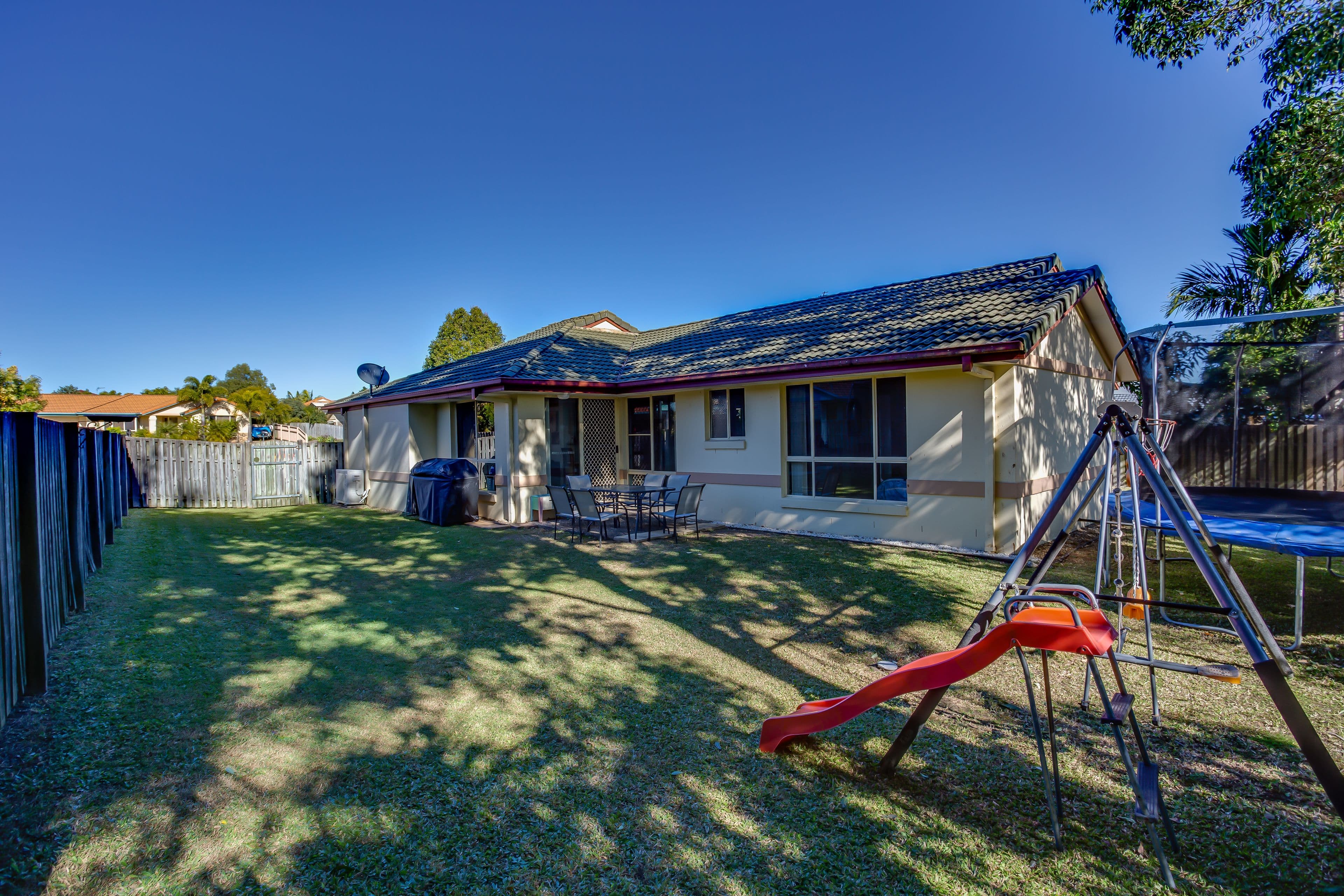 8 Cobb Court, Mudgeeraba QLD 4213, Mudgeeraba - Thumbnail 3