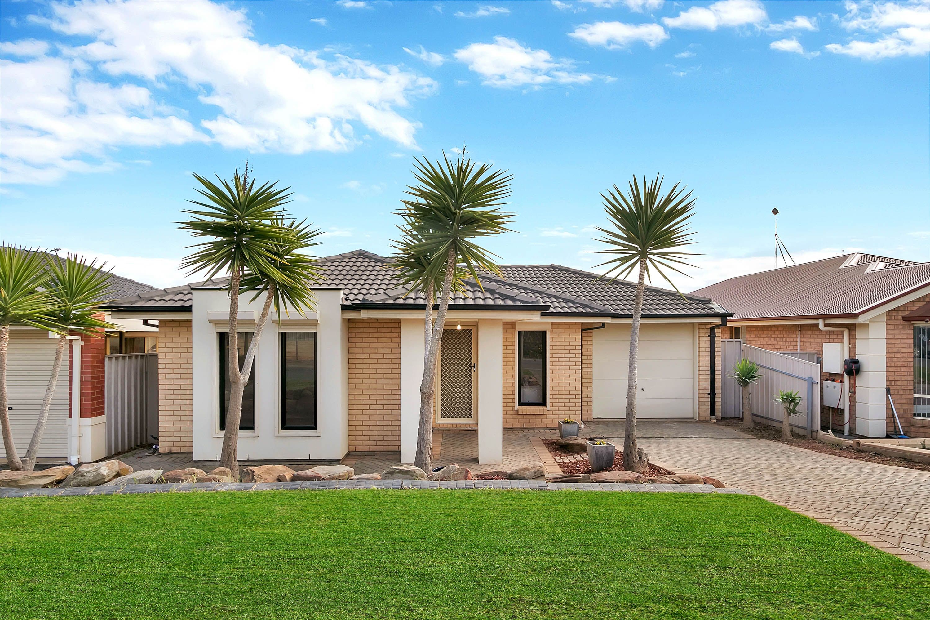 4 St Albans Place, Craigmore SA 5114, Craigmore - Image 1