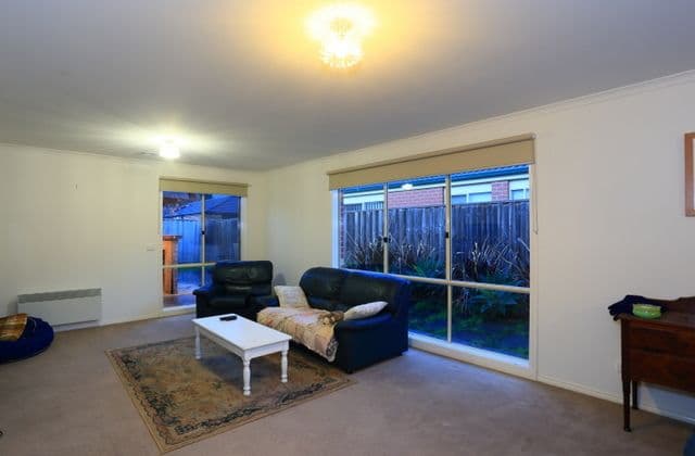 11 Syme Road, PAKENHAM VIC 3810, Pakenham - Thumbnail 4