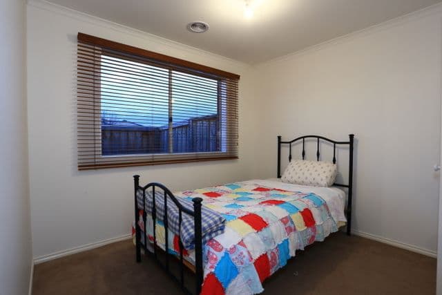 11 Syme Road, PAKENHAM VIC 3810, Pakenham - Thumbnail 6