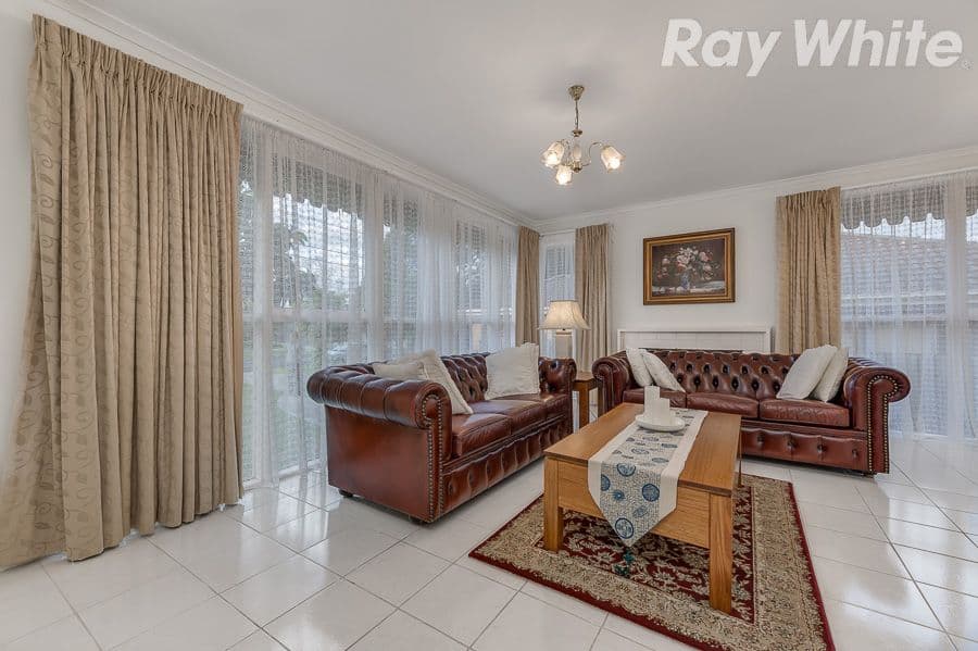 92 Greenwood Drive, BUNDOORA VIC 3083, Bundoora - Thumbnail 3