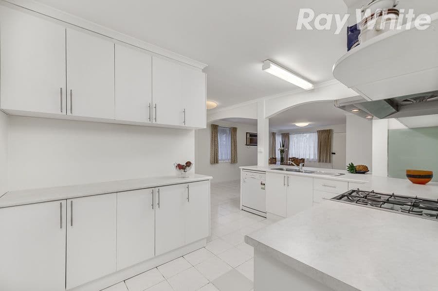92 Greenwood Drive, BUNDOORA VIC 3083, Bundoora - Thumbnail 8