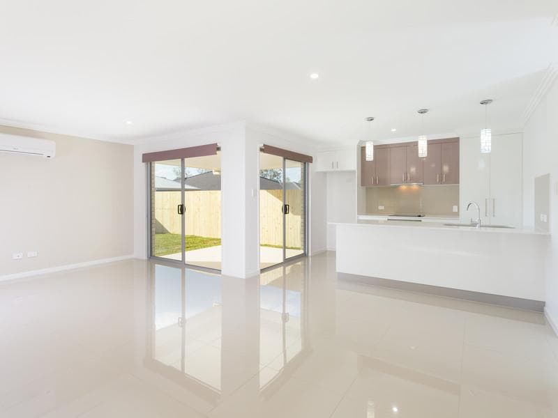 8 Robert Jones Street, Redbank Plains - Thumbnail 3