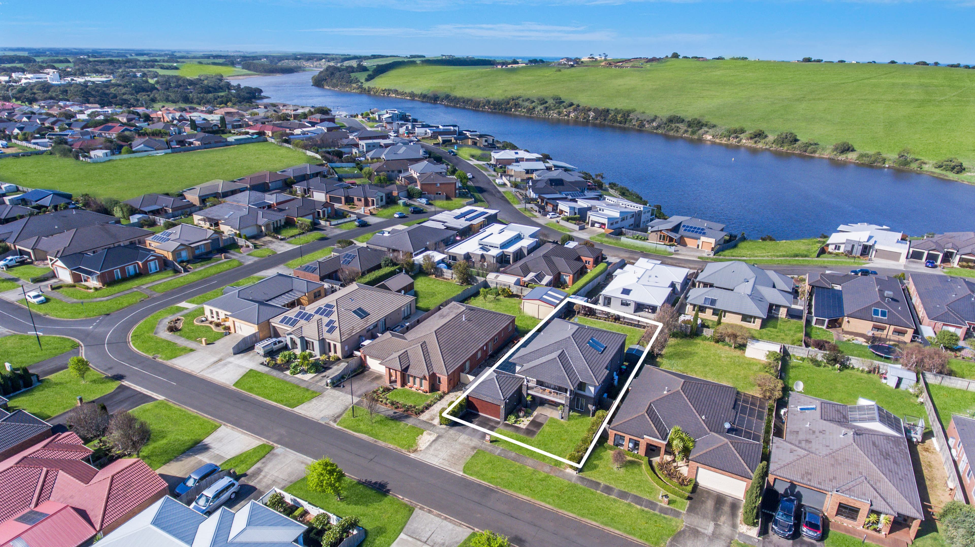16 Huntingfield Drive, Warrnambool VIC 3280, Warrnambool - Image 1