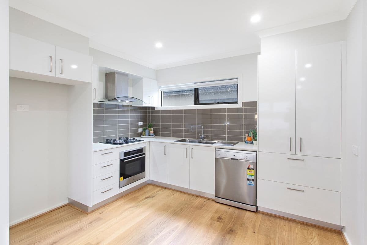 4 Hinton Road, Glen Huntly VIC 3163, Glen Huntly - Thumbnail 3