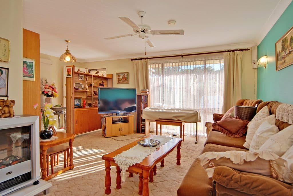 21 Parklands Drive, SHELLHARBOUR NSW 2529, Shellharbour - Thumbnail 2
