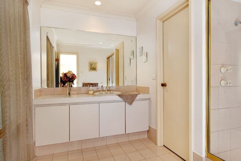 13 Silbert Circle, WINTHROP WA 6150, Winthrop - Thumbnail 5