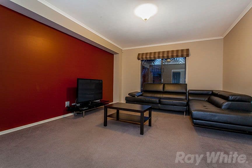 30 Ambrie Crescent, Noble Park VIC 3174, Noble Park - Thumbnail 2