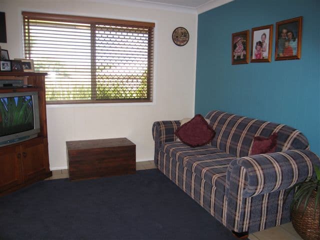 9   Diane Court, CENTENARY HEIGHTS QLD 4350, Centenary Heights - Thumbnail 5