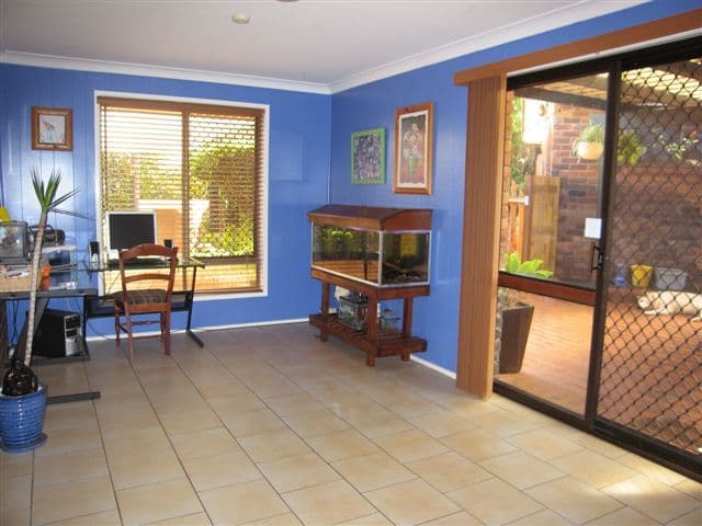 9   Diane Court, CENTENARY HEIGHTS QLD 4350, Centenary Heights - Thumbnail 6