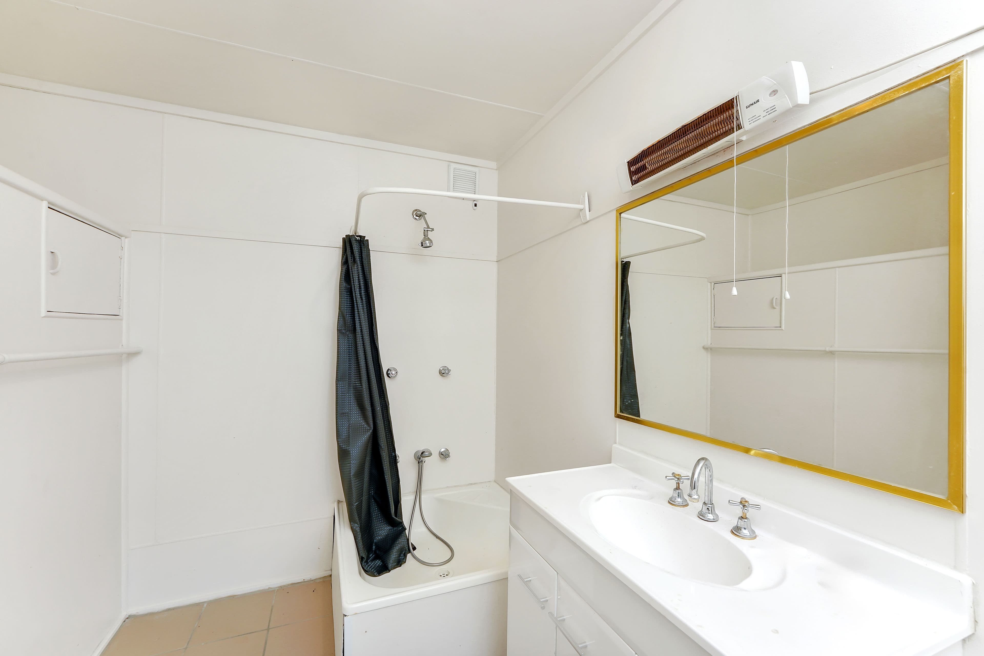404 Avoca Drive, Green Point NSW 2251, Green Point - Thumbnail 7
