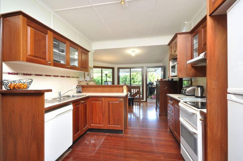 72 Carranya Street, CAMP HILL QLD 4152, Camp Hill - Thumbnail 6