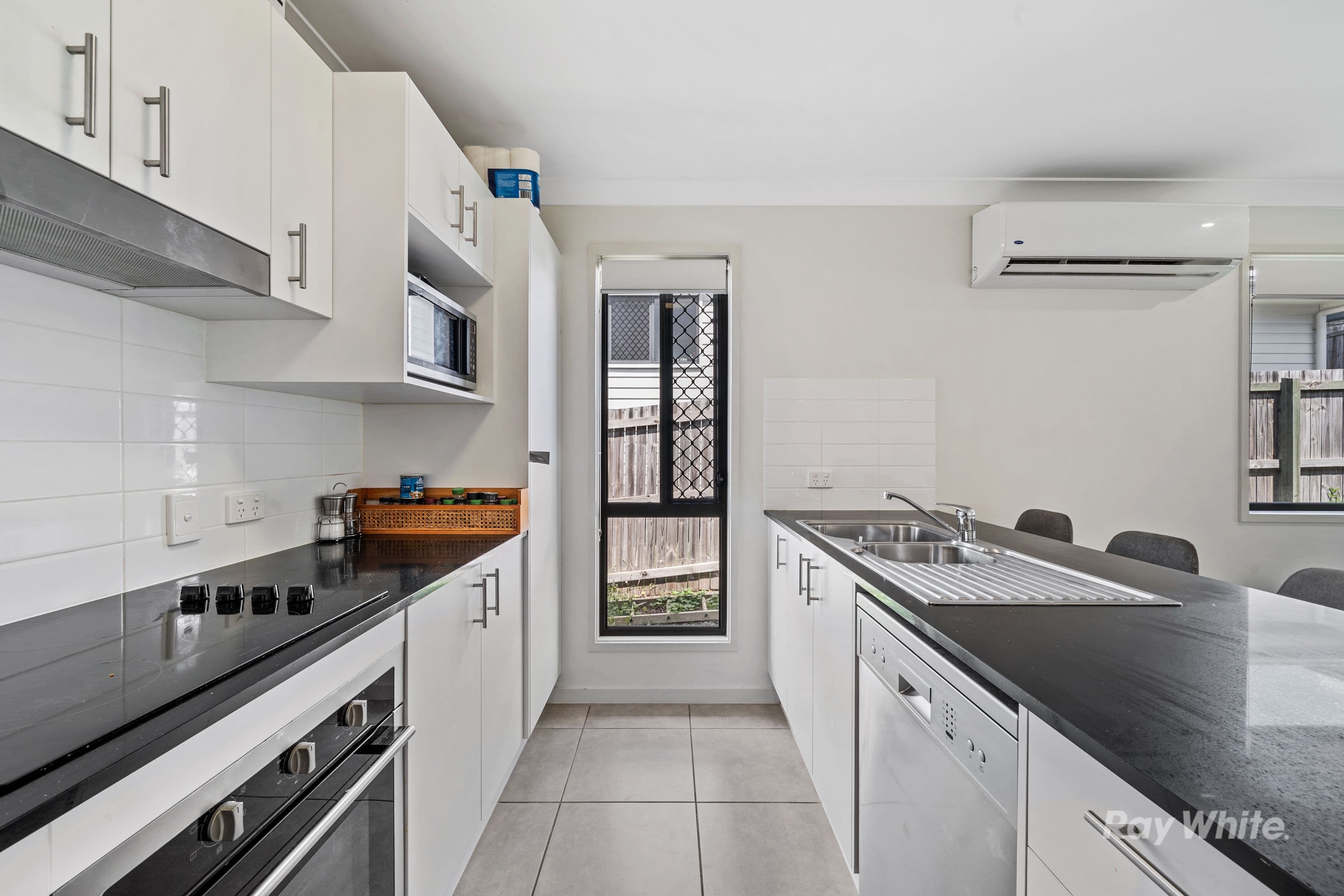 27 Dalby Street, Holmview QLD 4207, Holmview - Thumbnail 3