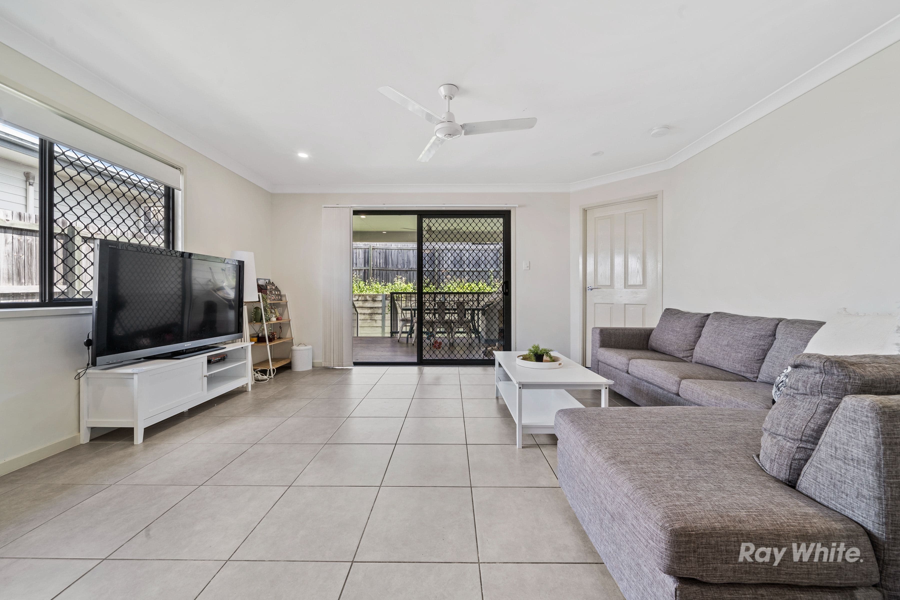 27 Dalby Street, Holmview QLD 4207, Holmview - Thumbnail 4