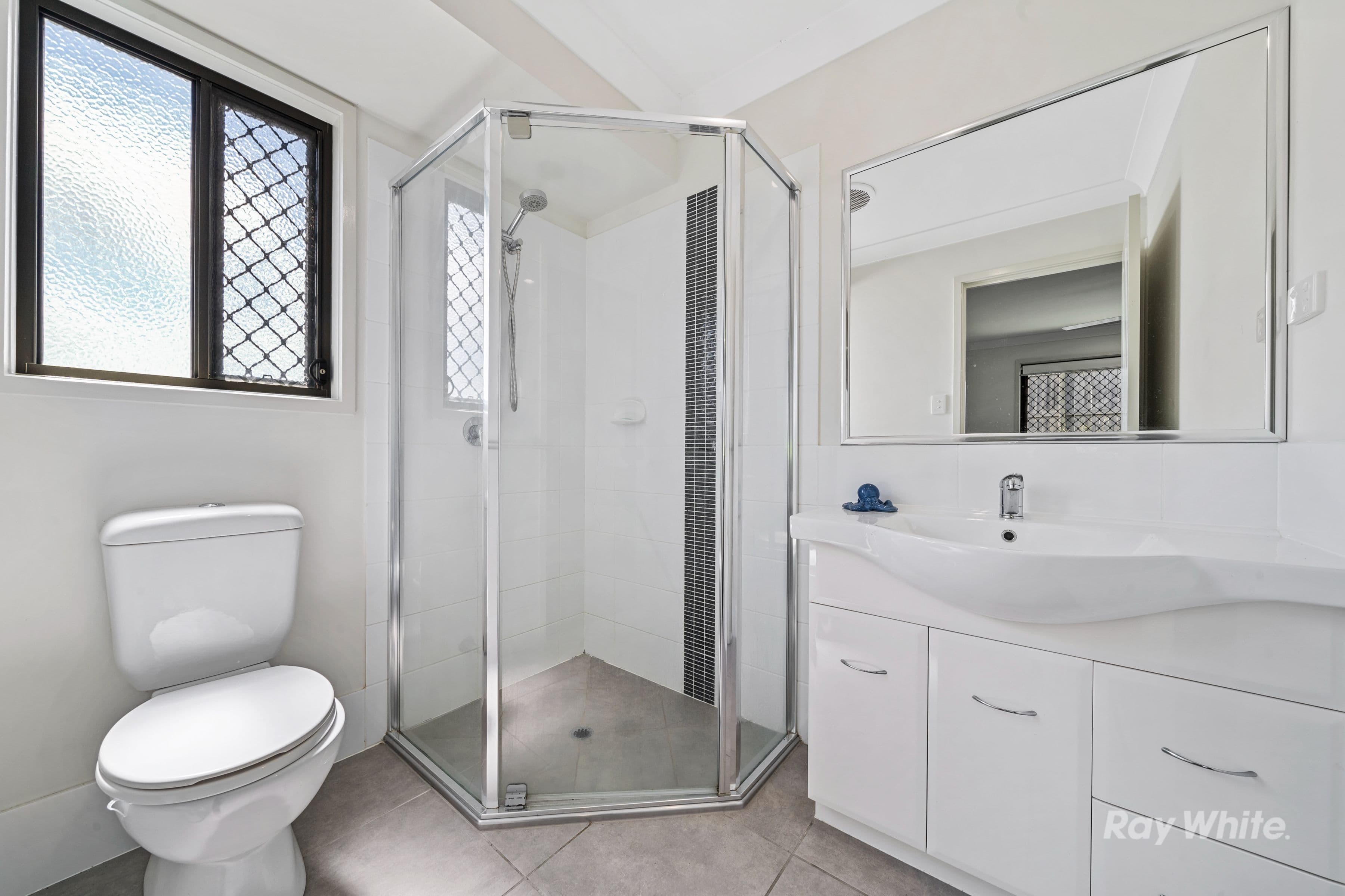 27 Dalby Street, Holmview QLD 4207, Holmview - Thumbnail 8