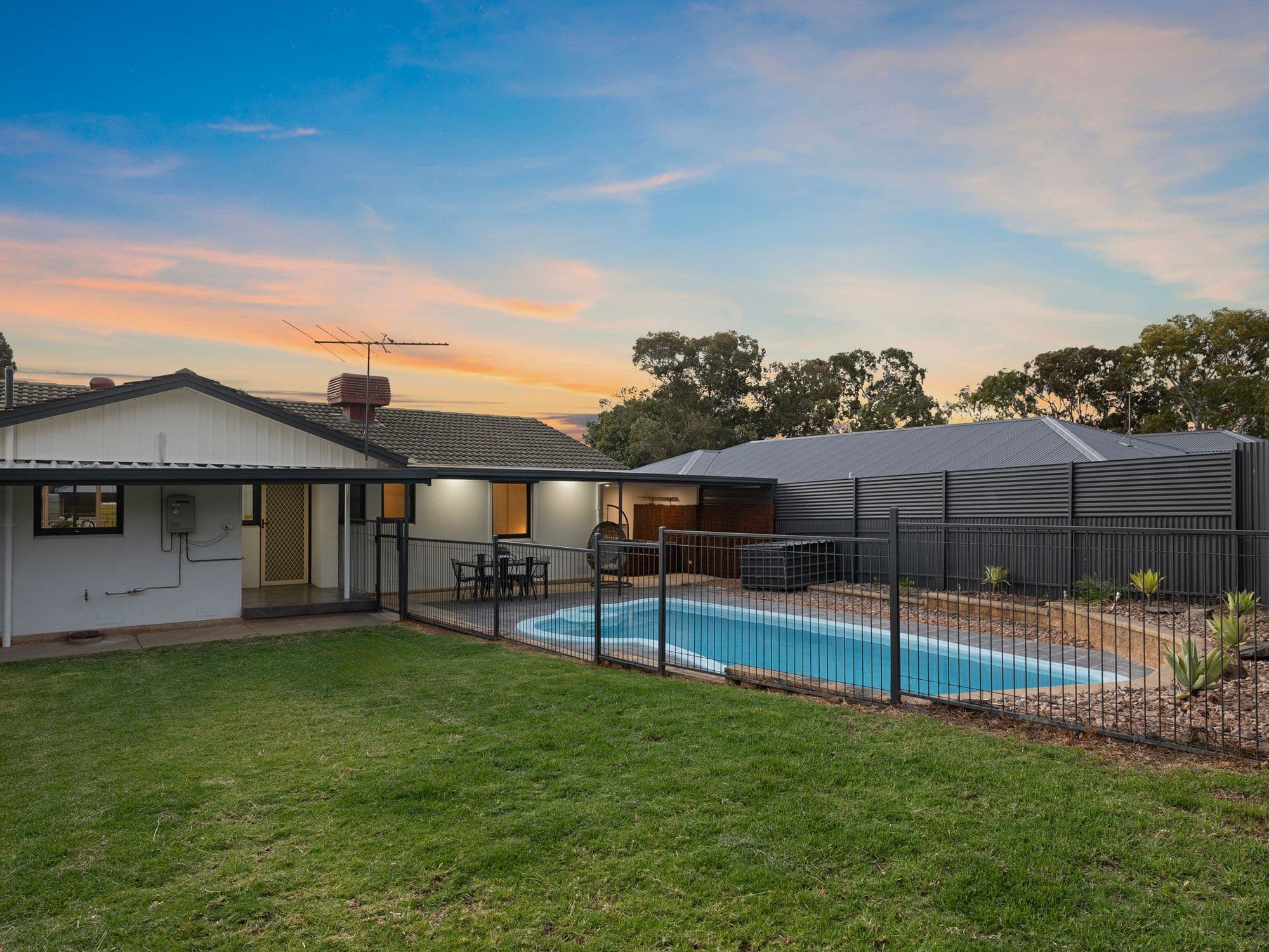 10 Simeon Crescent, Morphett Vale SA 5162, Morphett Vale - Thumbnail 8