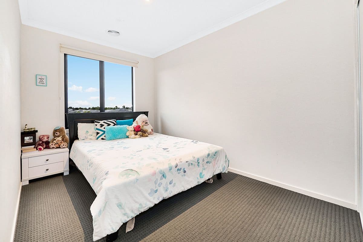 16A Vantage Avenue, Clyde North VIC 3978, Clyde North - Thumbnail 5