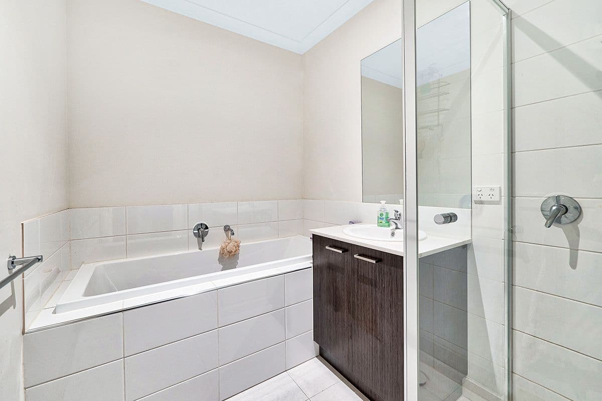 16A Vantage Avenue, Clyde North VIC 3978, Clyde North - Thumbnail 6