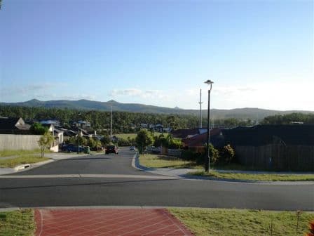 27 Liberty Crescent, SPRINGFIELD LAKES QLD 4300, Springfield Lakes - Thumbnail 2