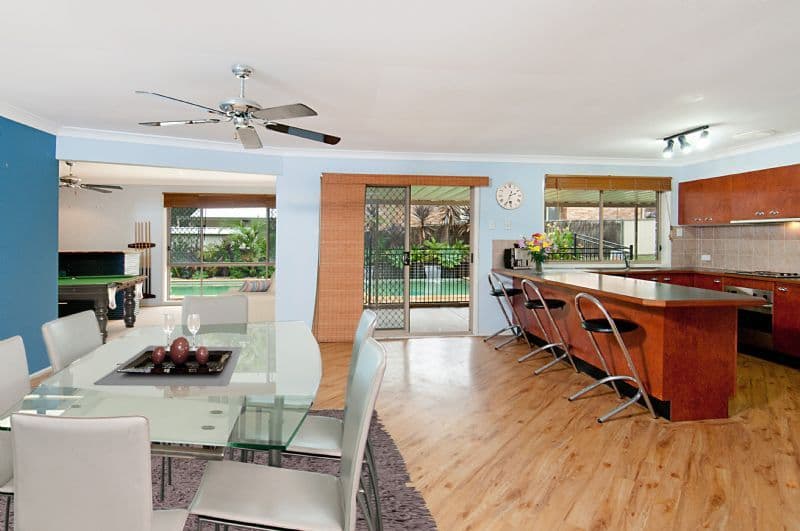 25 Budgeree Drive, ABERGLASSLYN NSW 2320, Aberglasslyn - Thumbnail 2