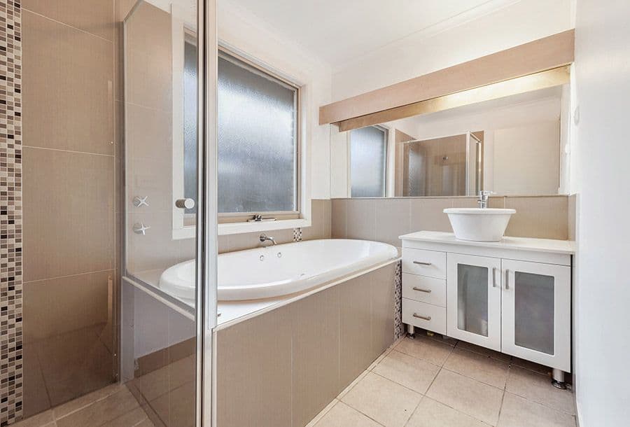 14 Longtown Court, Craigieburn VIC 3064, Craigieburn - Thumbnail 6
