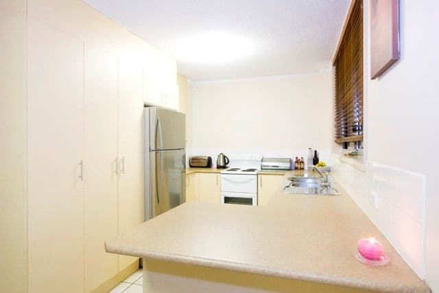 2 'Elouera Place', 17 Second Avenue, BROADBEACH QLD 4218, Broadbeach - Thumbnail 5