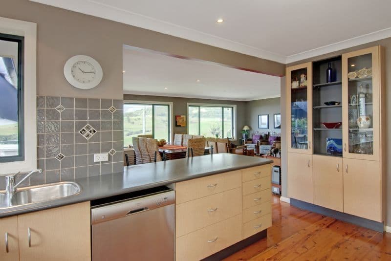 17 Anembo Crescent, KIAMA HEIGHTS NSW 2533, Kiama Heights - Thumbnail 3