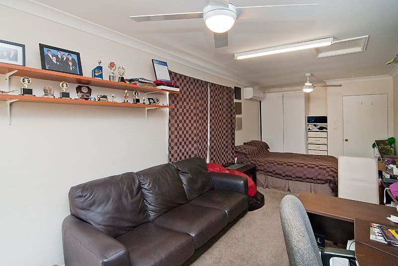 24 Solandra Circuit, REGENTS PARK QLD 4118, Regents Park - Thumbnail 3