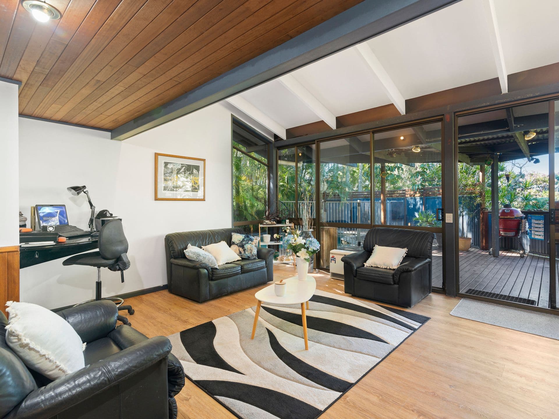 8 Bindoon Close, Elanora QLD 4221, Elanora - Thumbnail 4