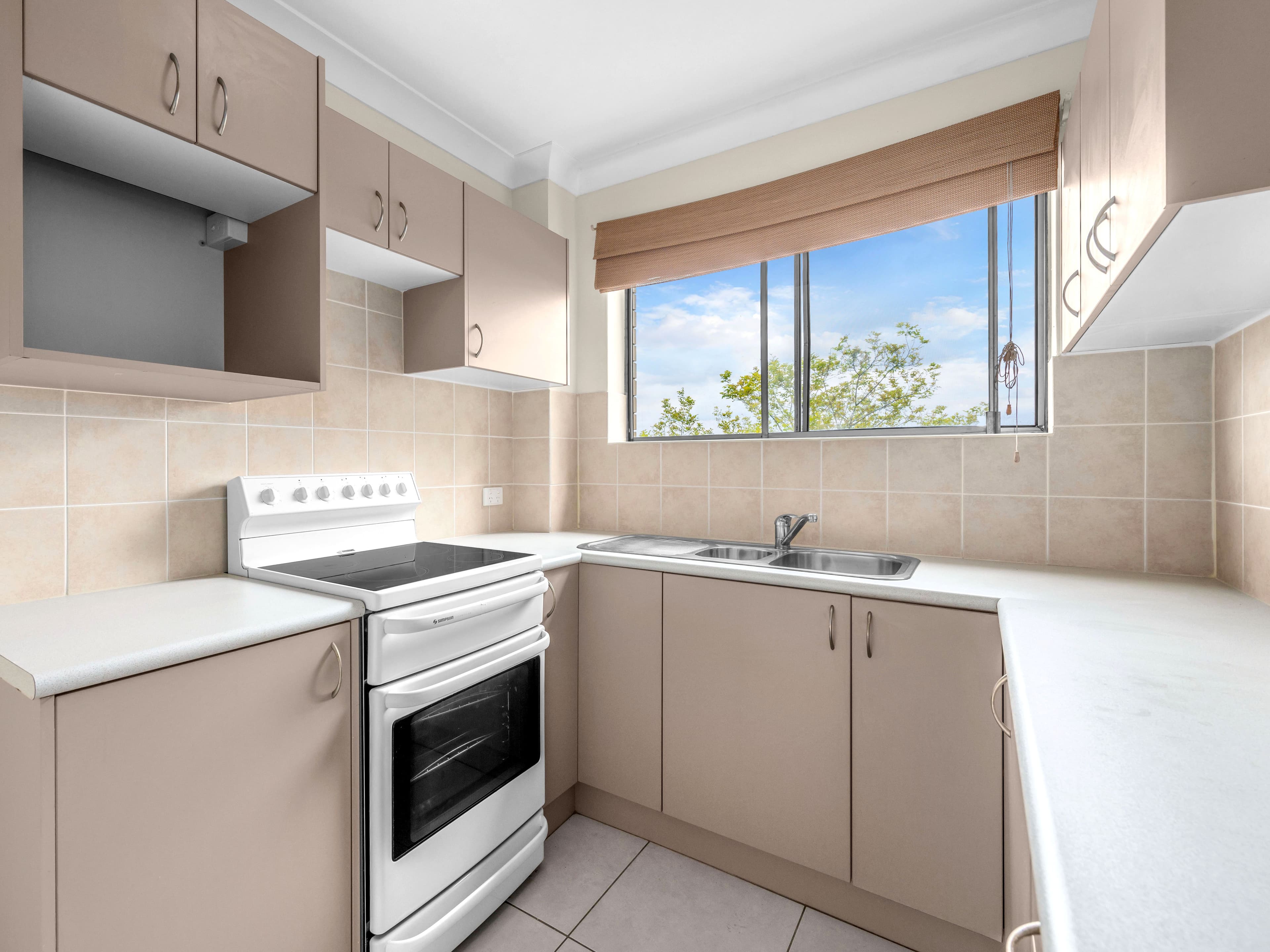 16 Wyndham Street, Herston QLD 4006, Herston - Thumbnail 5