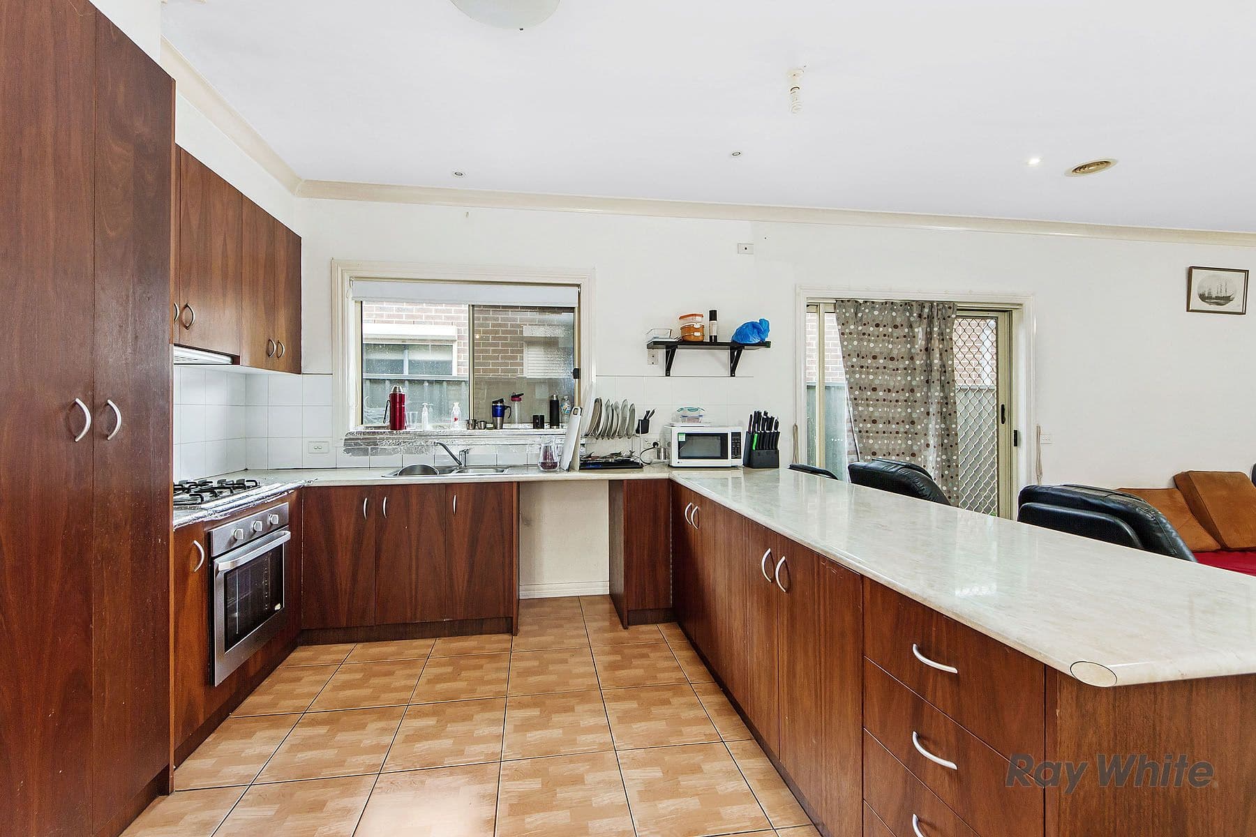 8 Westbury Street, Cairnlea VIC 3023, Cairnlea - Thumbnail 3