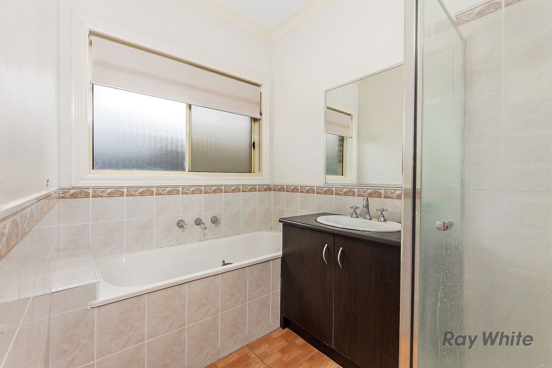 8 Westbury Street, Cairnlea VIC 3023, Cairnlea - Thumbnail 4