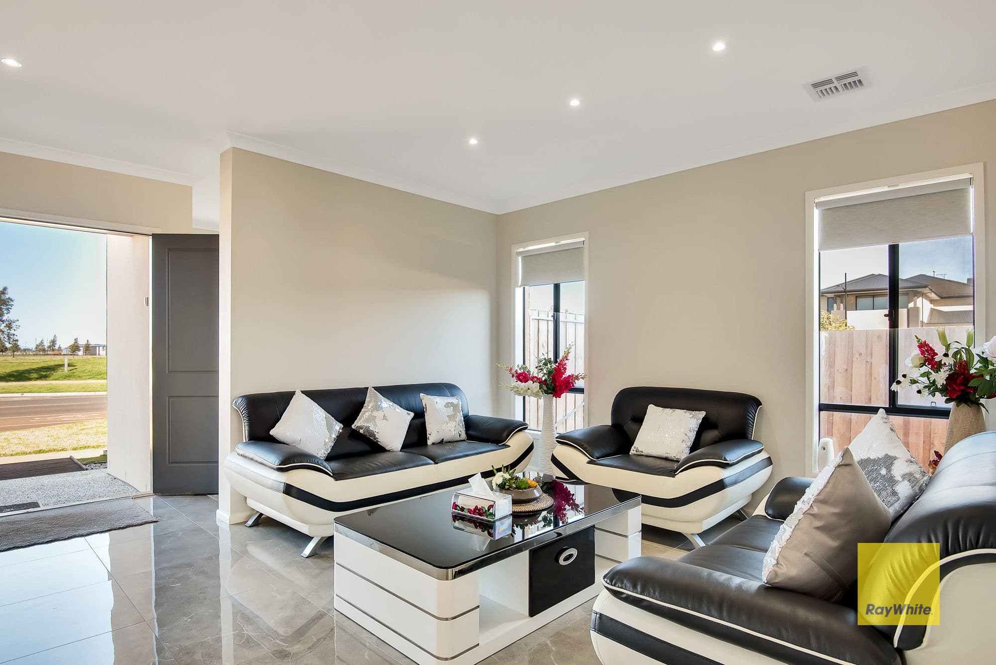 60 Frontier Avenue, AINTREE VIC 3336, Aintree - Thumbnail 3