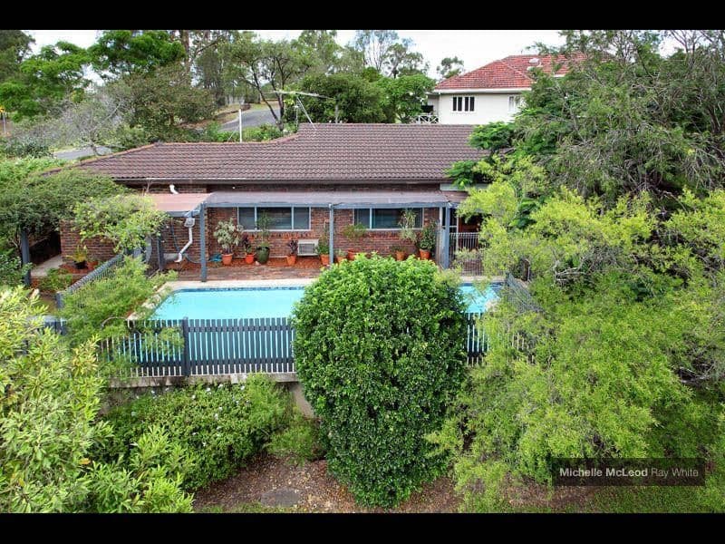 2 Dellamara Street, CHAPEL HILL QLD 4069, Chapel Hill - Image 1