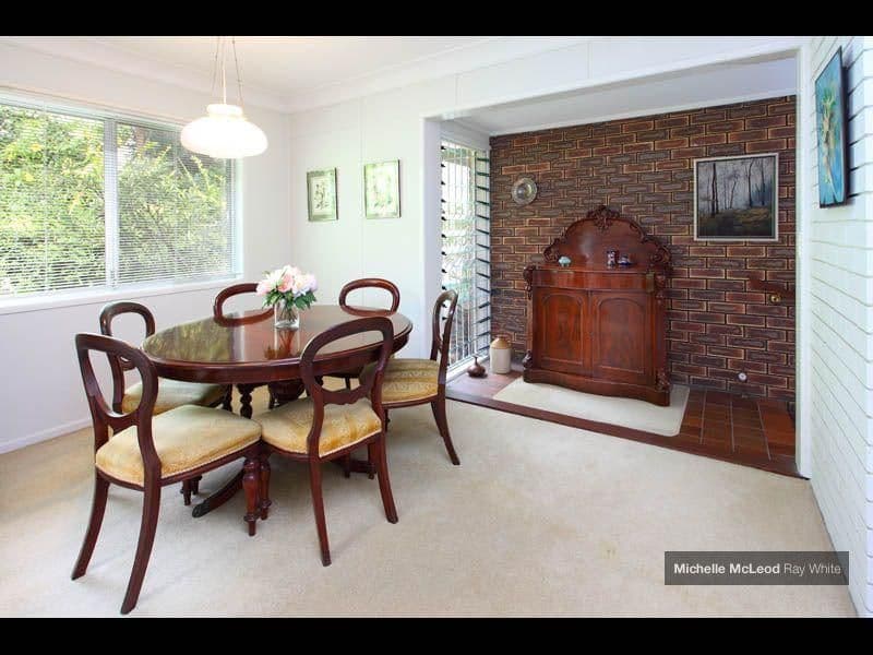 2 Dellamara Street, CHAPEL HILL QLD 4069, Chapel Hill - Thumbnail 4