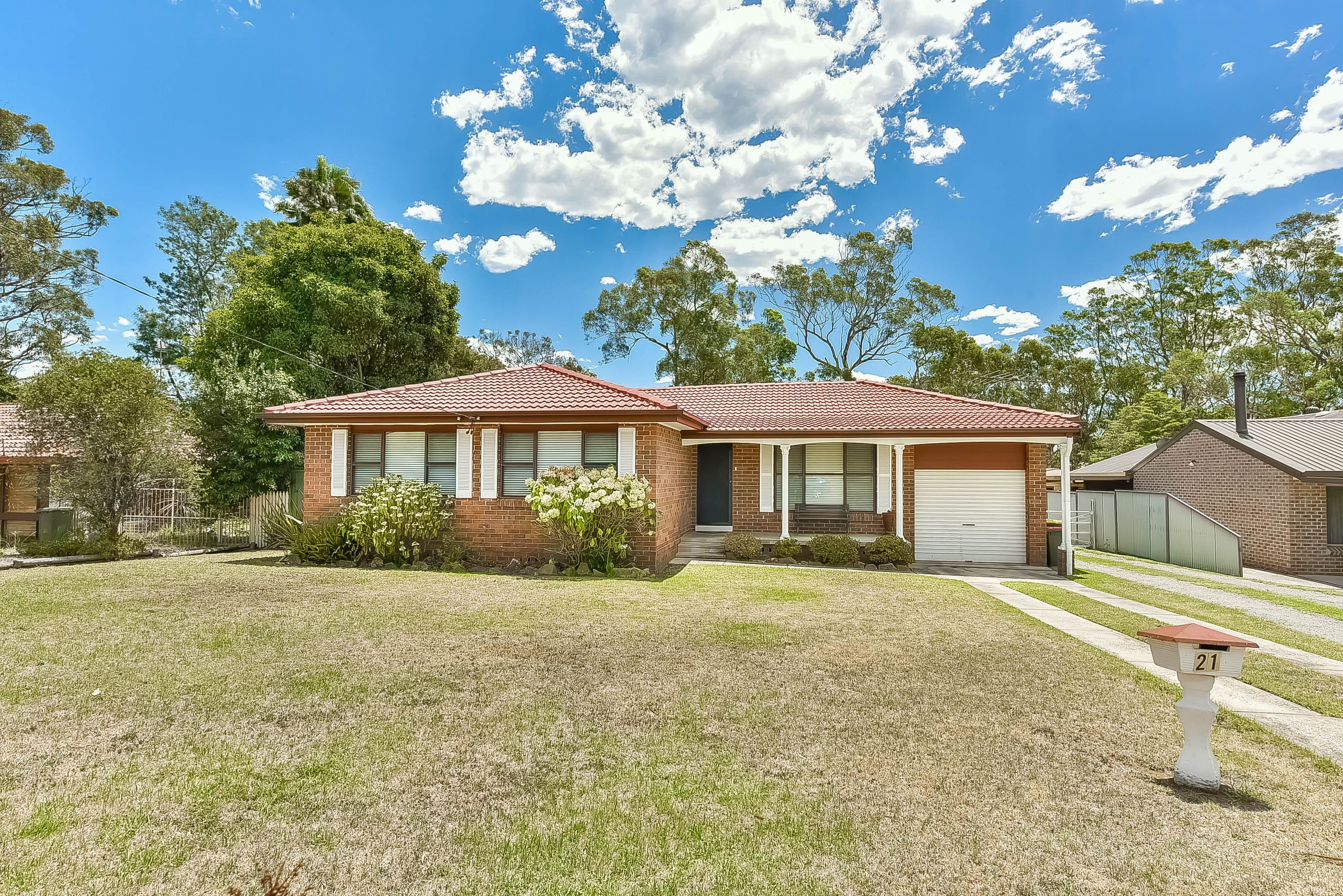 21 Cobham Street, Yanderra - Image 1