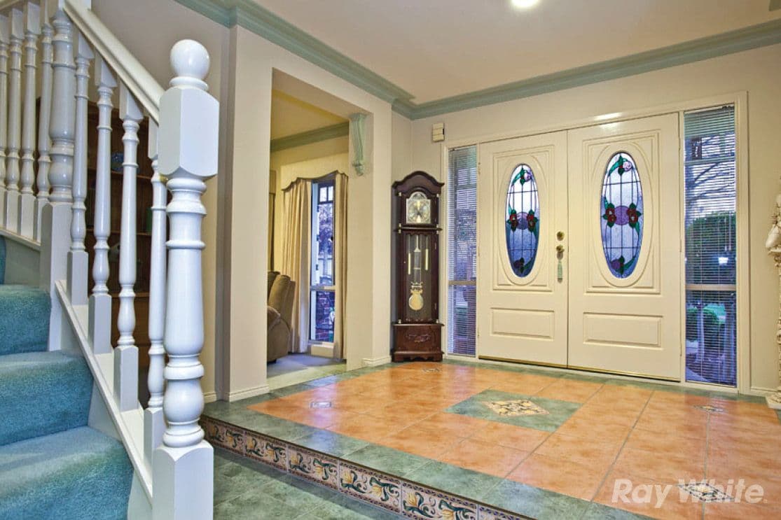16 Earls Court, WANTIRNA SOUTH VIC 3152, Wantirna South - Thumbnail 3