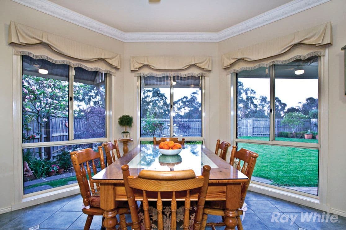 16 Earls Court, WANTIRNA SOUTH VIC 3152, Wantirna South - Thumbnail 6