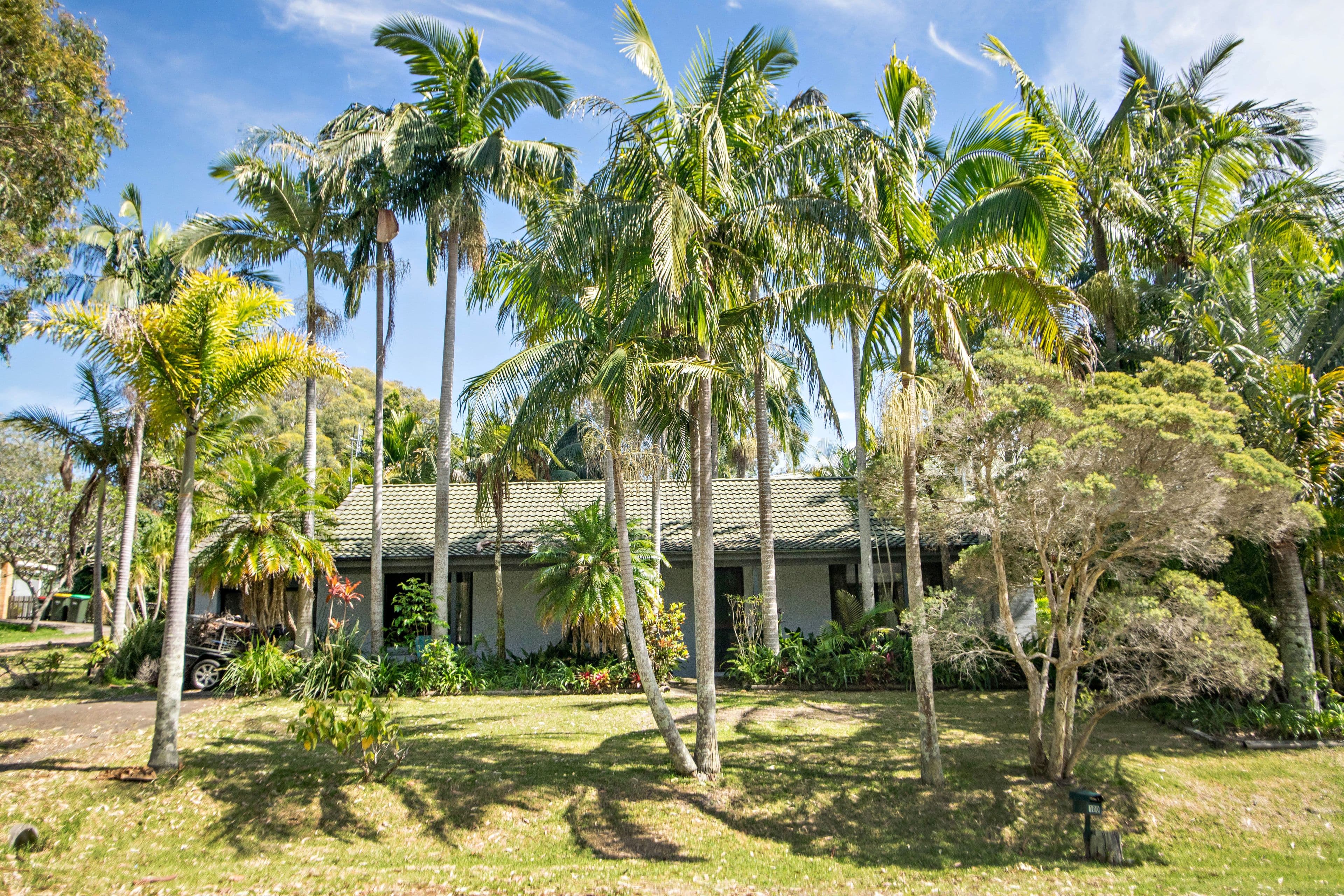 100 Green Point Drive, Green Point - Image 1