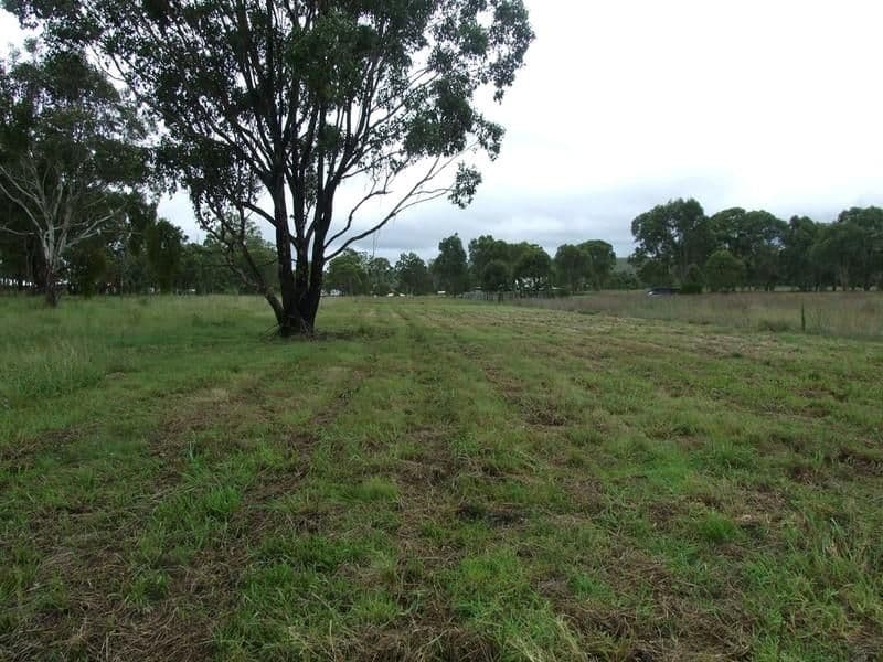 Lot 439 Victor Street, CROWS NEST QLD 4355, Crows Nest - Thumbnail 2