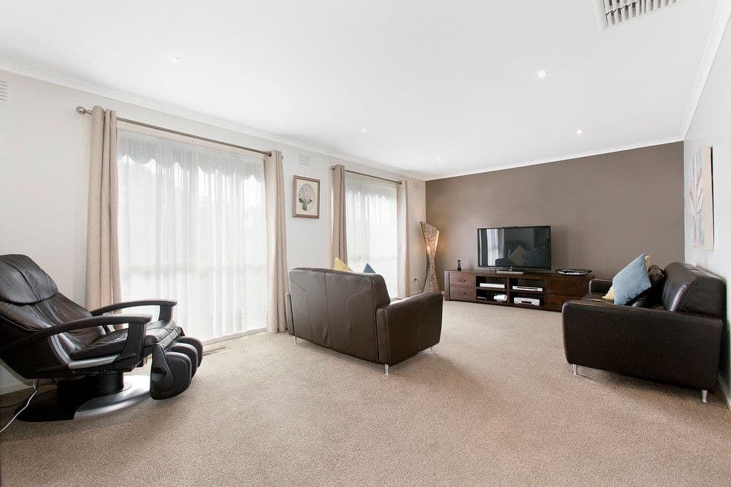 2 Greenwoods Close, Dingley Village VIC 3172, Dingley Village - Thumbnail 2