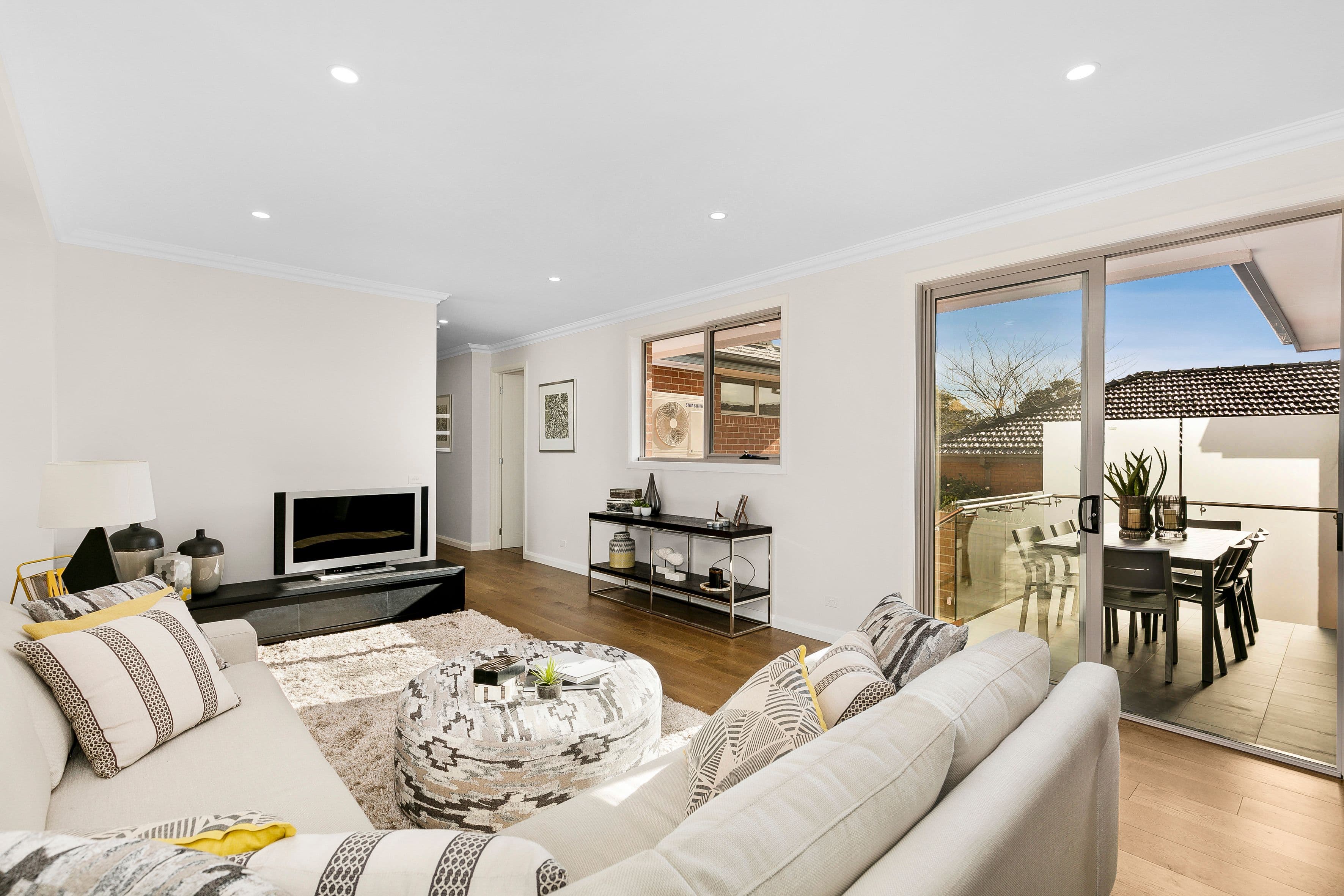 4 Valley View Court, Glen Waverley VIC 3150, Glen Waverley - Thumbnail 2