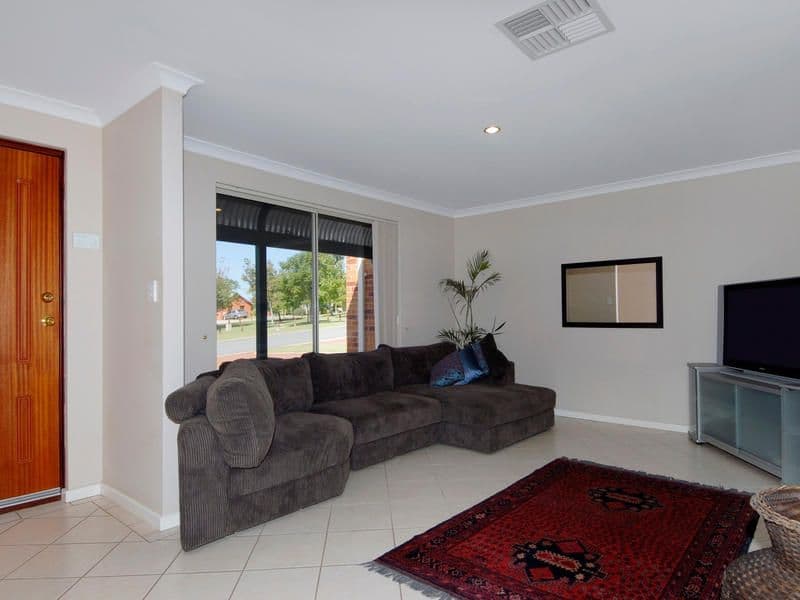 21 Felton Parkway, BALDIVIS WA 6171, Baldivis - Thumbnail 4