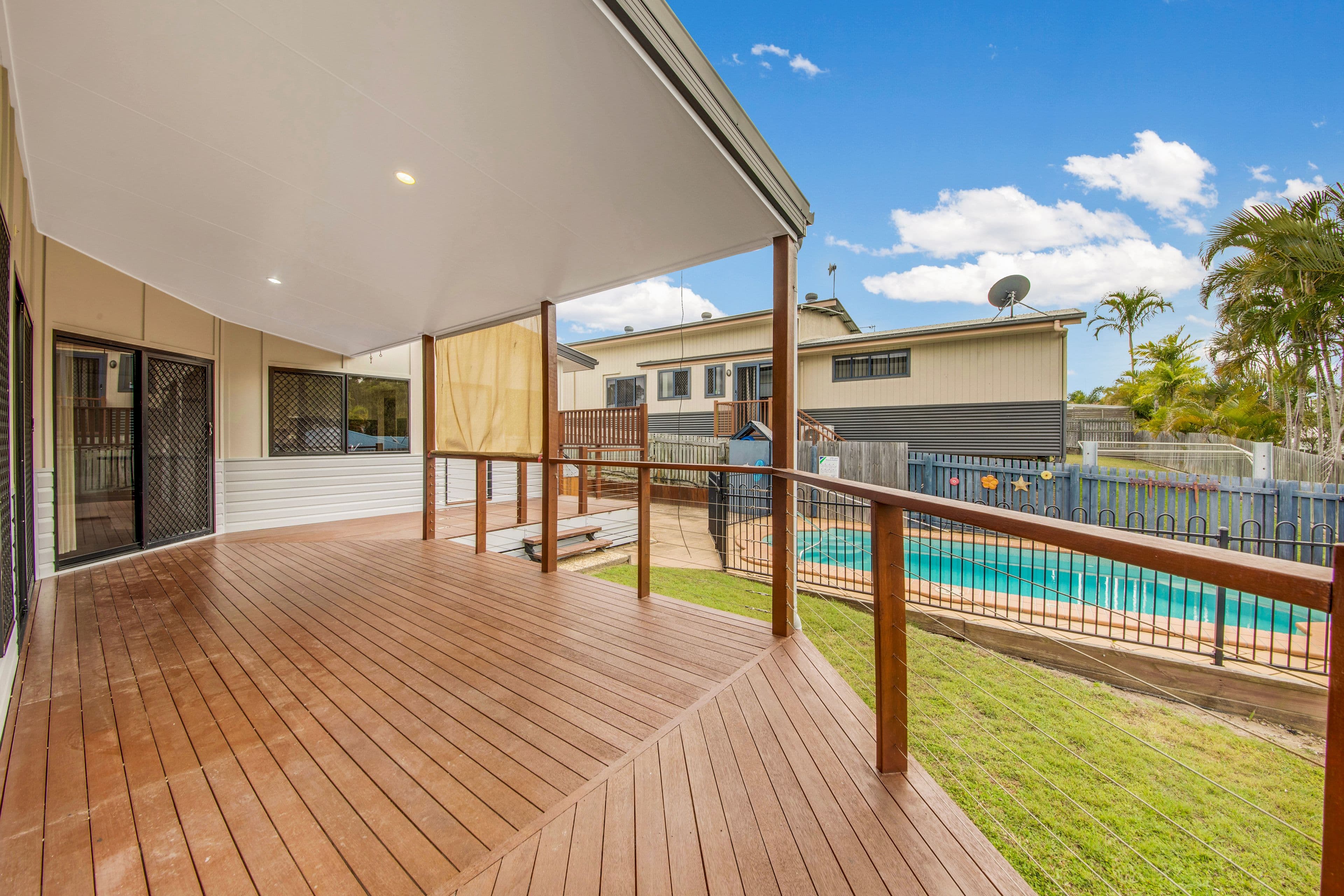 8 Douglas Street, Tannum Sands QLD 4680, Tannum Sands - Image 1