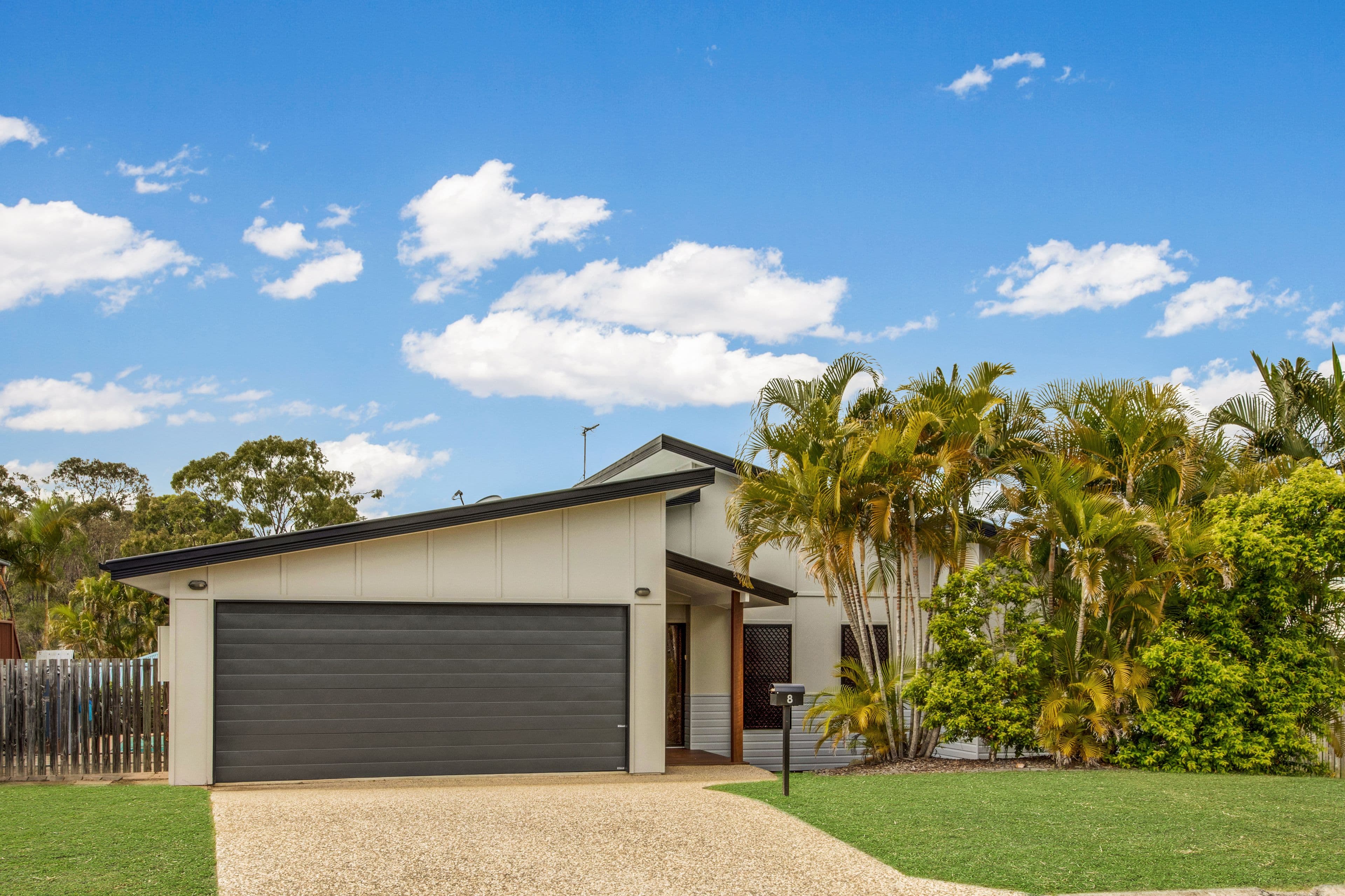 8 Douglas Street, Tannum Sands QLD 4680, Tannum Sands - Thumbnail 3