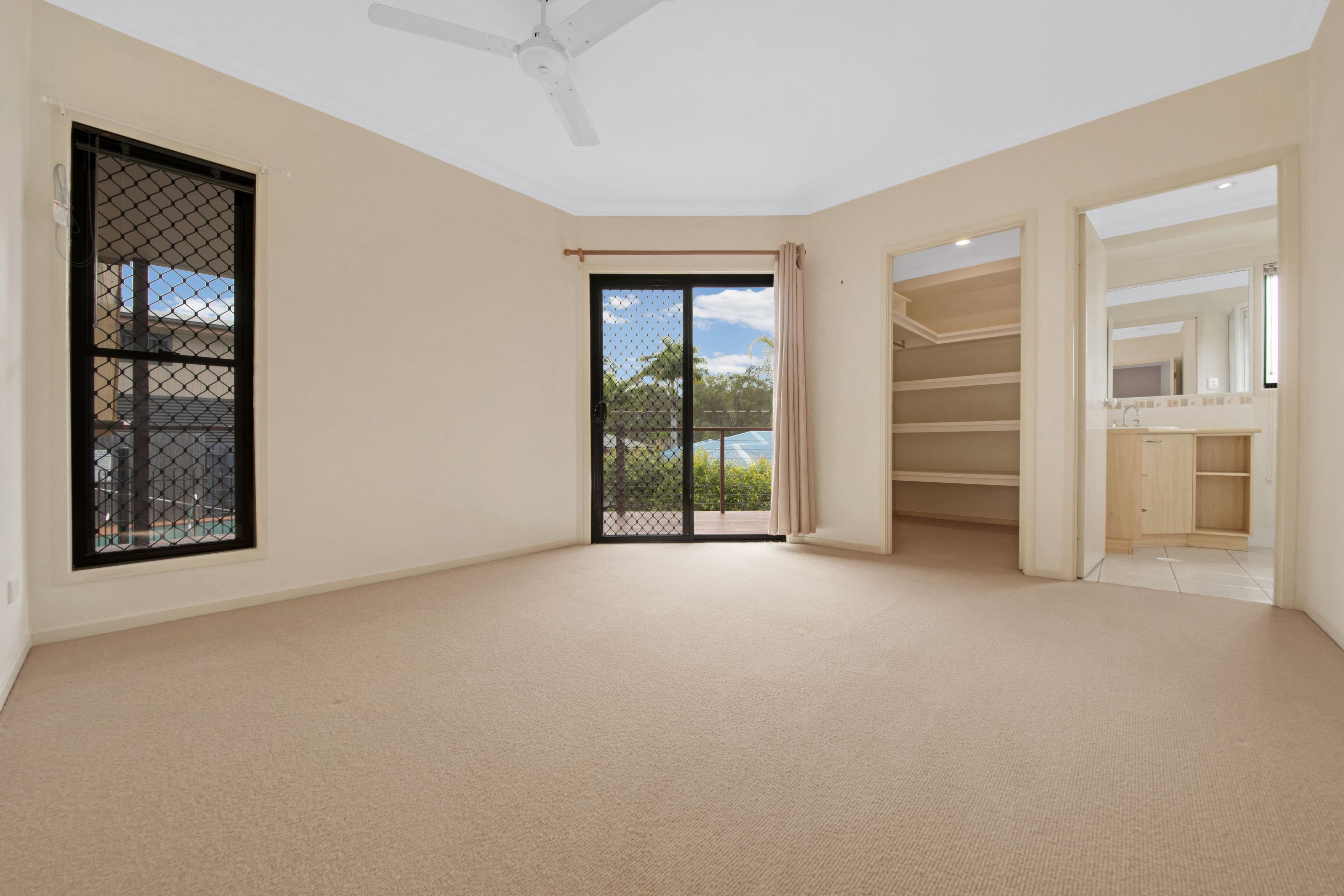 8 Douglas Street, Tannum Sands QLD 4680, Tannum Sands - Thumbnail 7