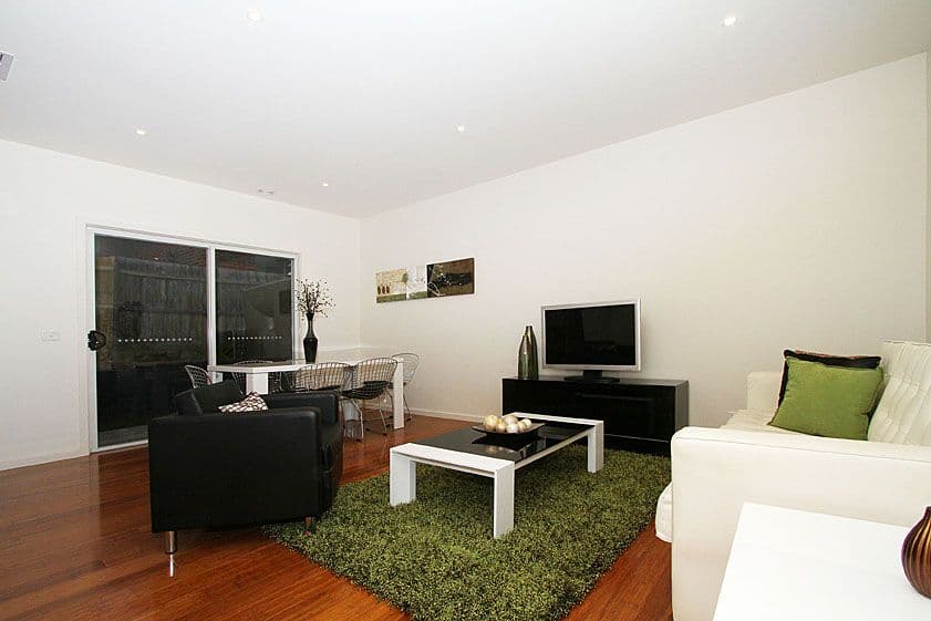 63 Lane Crescent, RESERVOIR VIC 3073, Reservoir - Thumbnail 2