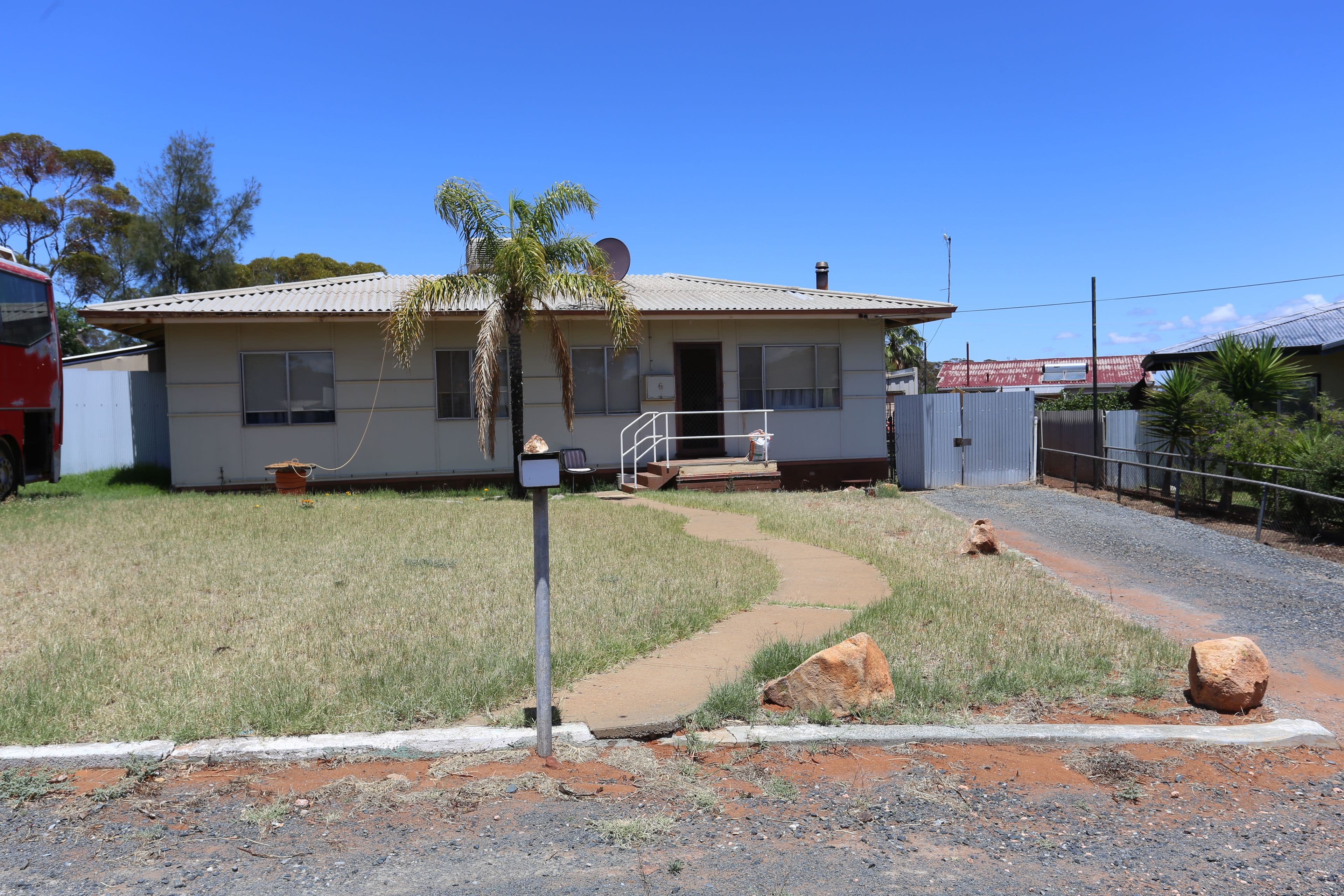 6 New Compton Street, Kambalda East WA 6442, Kambalda East - Image 1