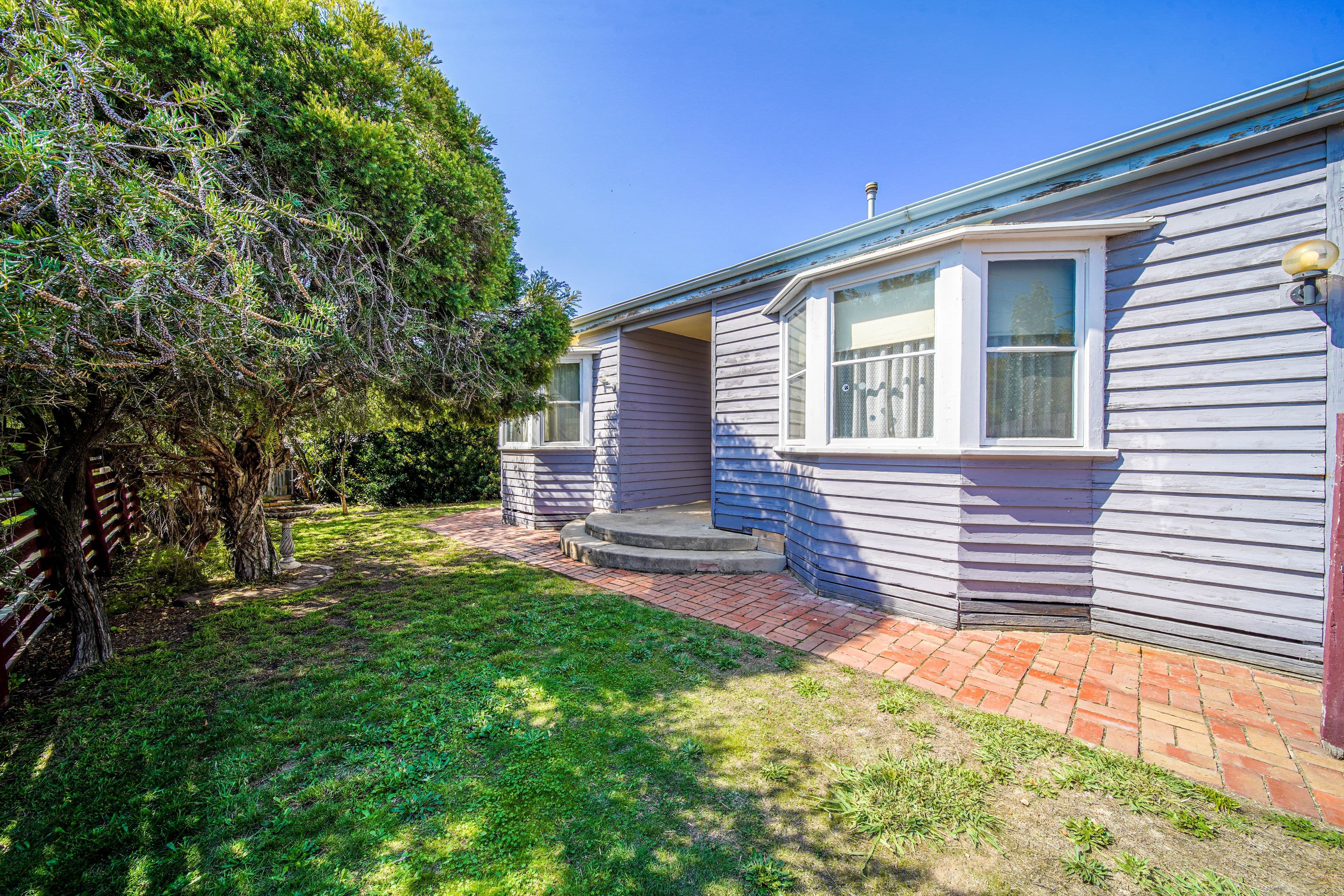 3 Trembath Court, Altona Meadows - Thumbnail 2