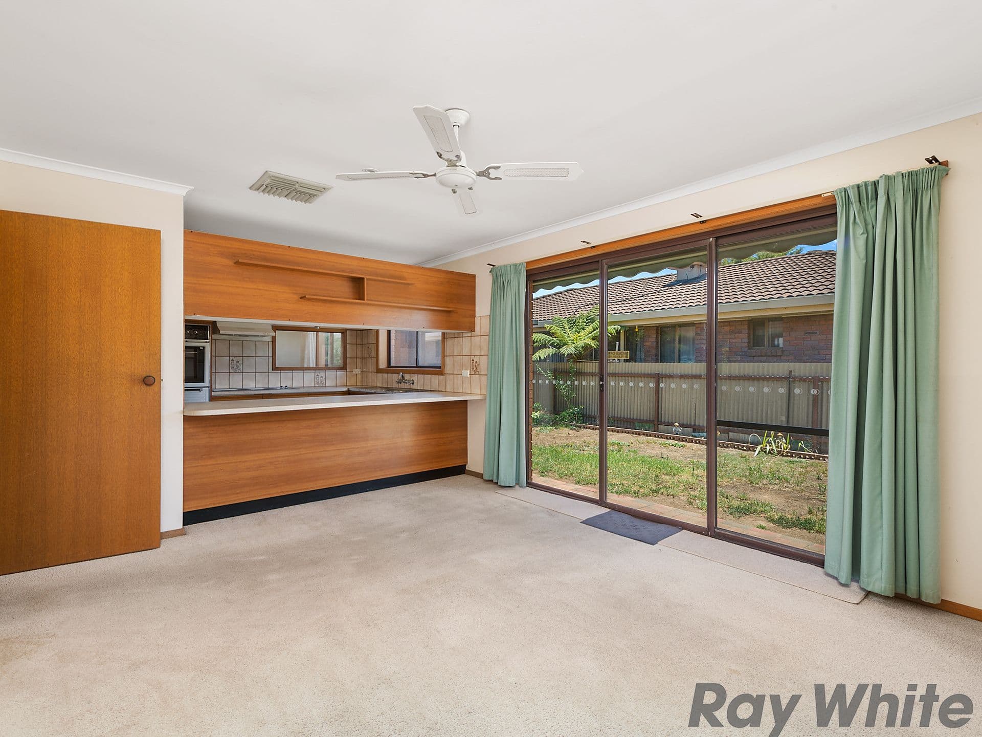64 Hovell Street, Yarrawonga VIC 3730, Yarrawonga - Thumbnail 4